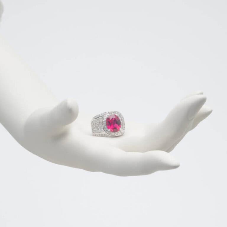 Anello argento fascia rubino corona zirconi