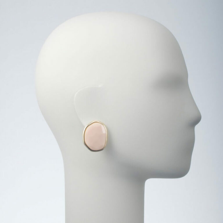orecchino clip oro resina rosa cipria