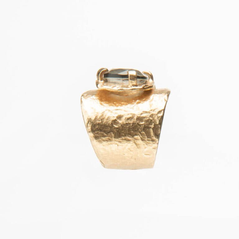Anello argento placcato abbraccio goccia quarzo fumè 4