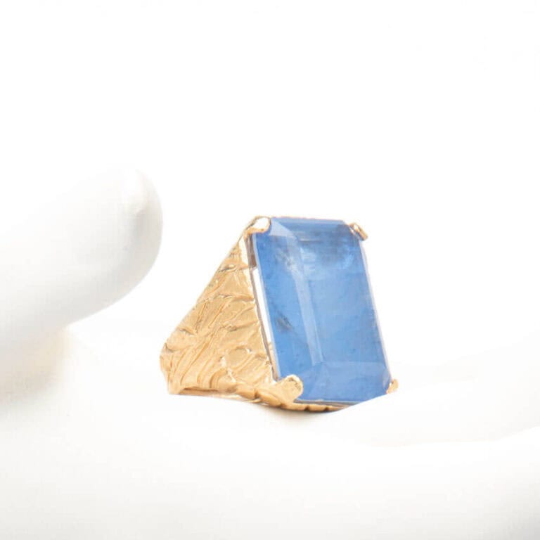 Anello argento placcato oro quarzo rettangolare blu 5