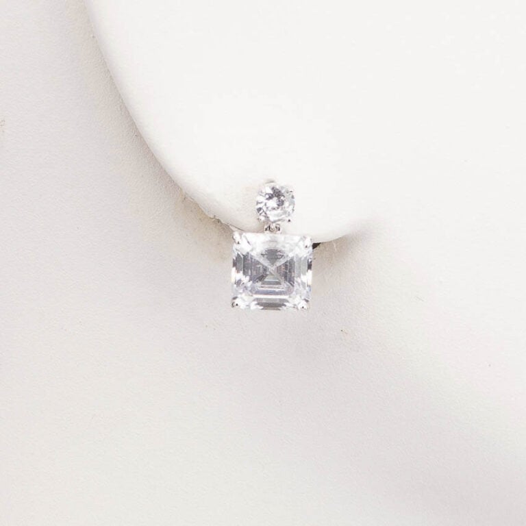 Orecchini perno punto luce zircone carrè pendente 1