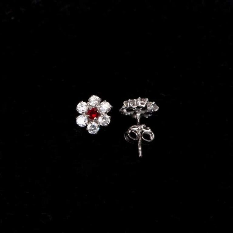 Orecchini punto luce fiore cubic zirconia colore rosso - immagine 2