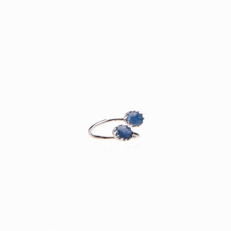 Anello piccolo contrariè argento cabochon blu 2