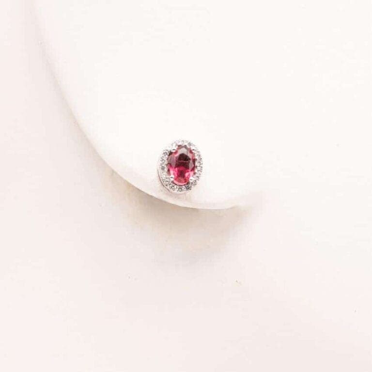Orecchini in argento punto luce cubic zirconia ovale rossi