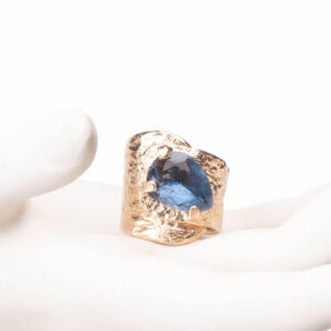 Anello abbraccio oro goccia quarzo zaffiro Ceylon 1