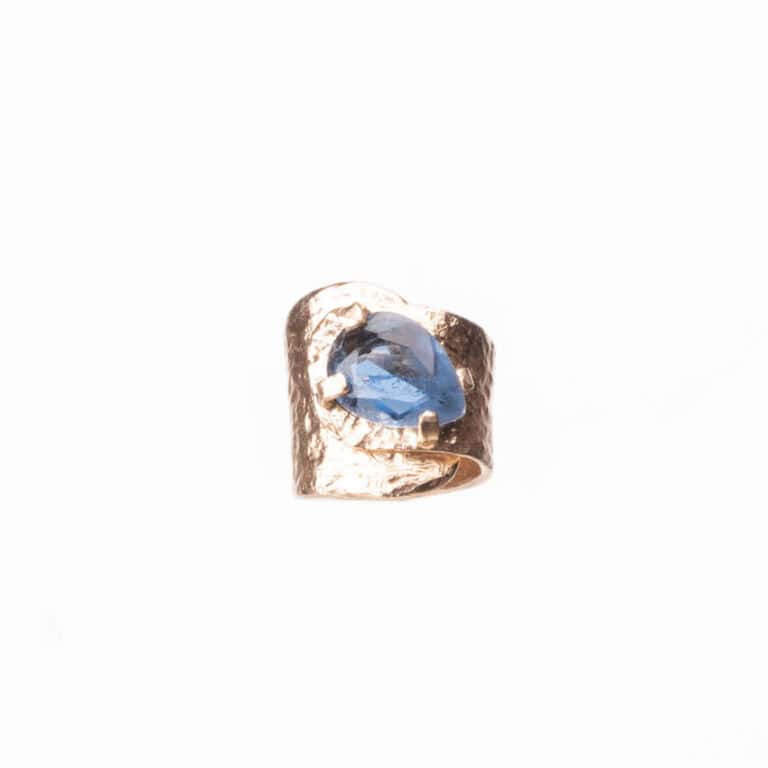 Anello abbraccio oro goccia quarzo zaffiro Ceylon 3