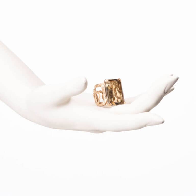 Anello fascia oro pietra rettangolare topazio smoke 2