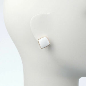 Orecchino clip colore oro smalto bianco 3