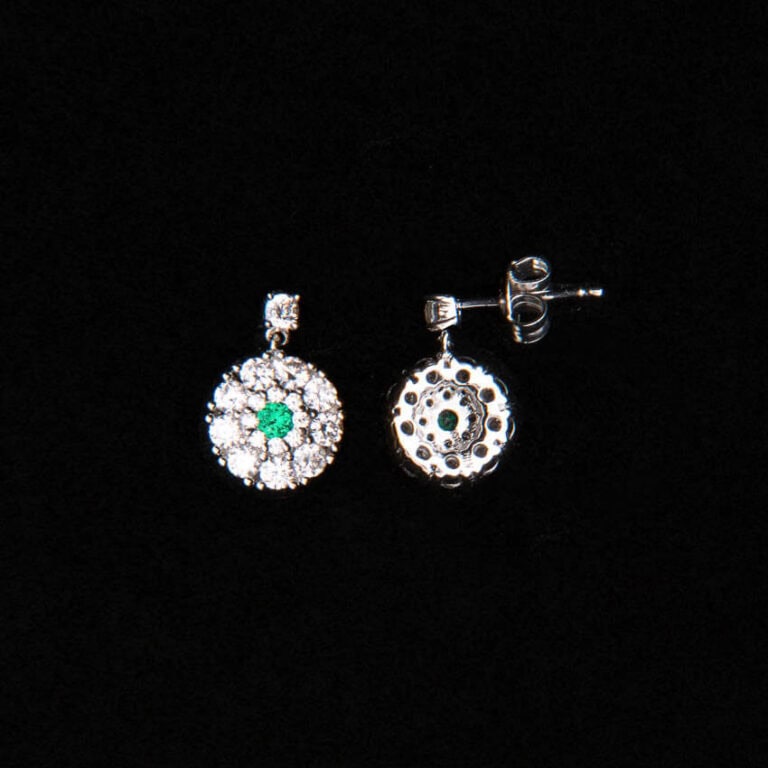 Orecchini perno punto luce pendente verde smeraldo 2