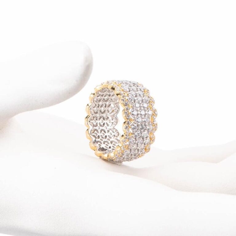 Anello fascia traforata bicolore zirconi brillanti 1