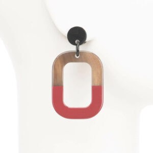 Orecchini moderni perno corno smalto rosso scuro