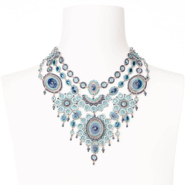 Collana girocollo blu arabesca 1