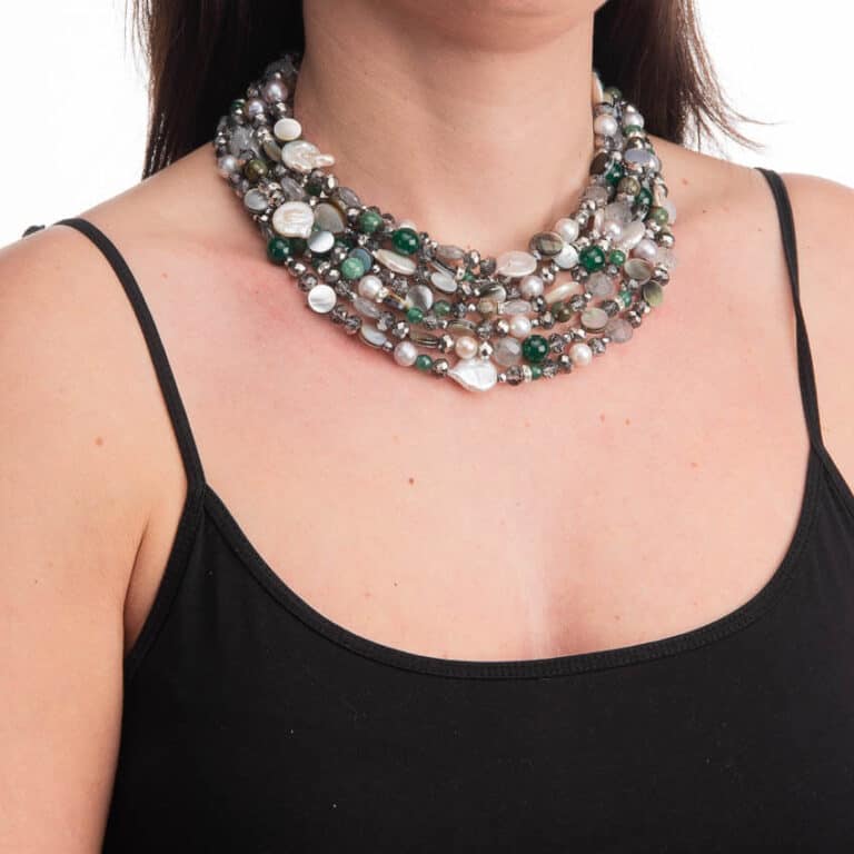 Collana multifili mix perle pietre verde grigio bianco 3