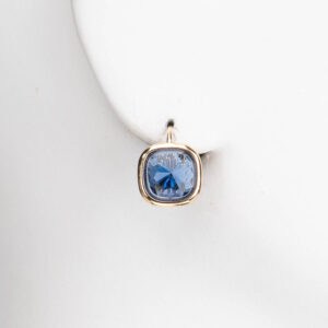 Orecchini monachella poco pendente pietra semipreziosa blu 1