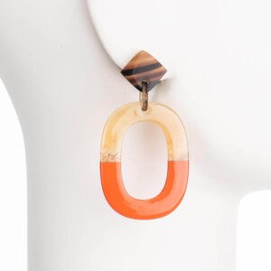 Orecchini moderni perno corno smalto arancione 1