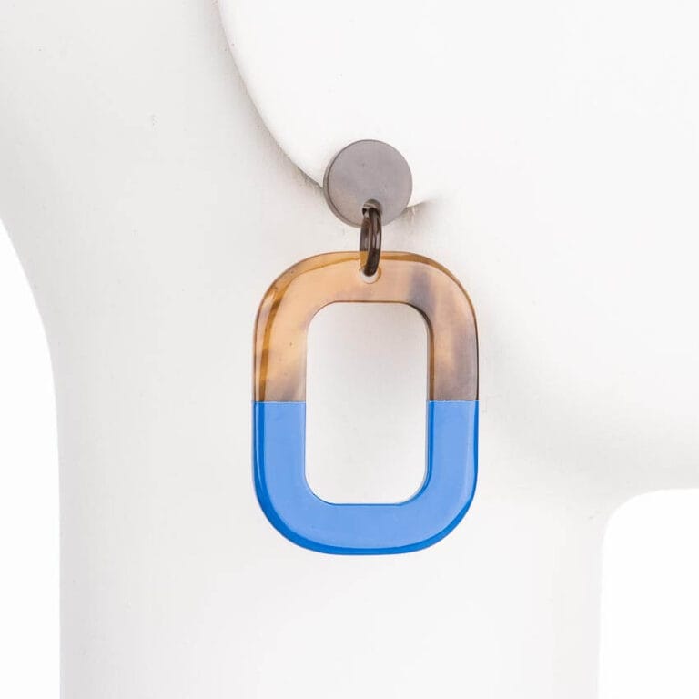 Orecchini moderni perno corno smalto blu 1