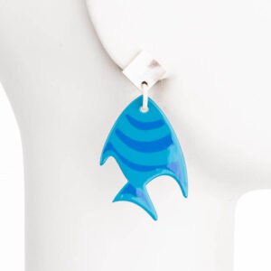 Orecchini perno corno smalto pesce righe azzurro blu 1