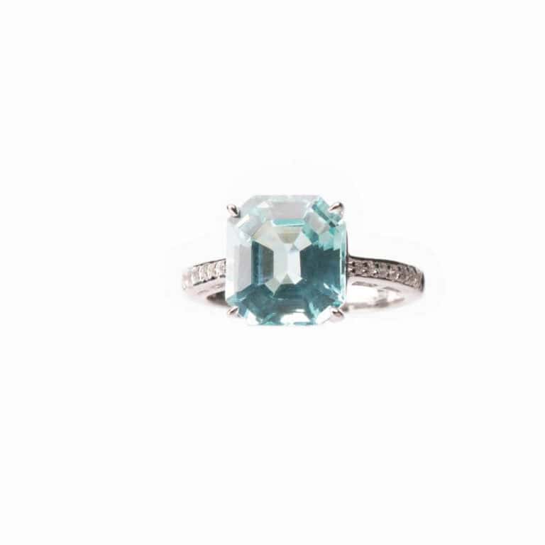 Anello argento pietra acquamarina taglio cuscino 05